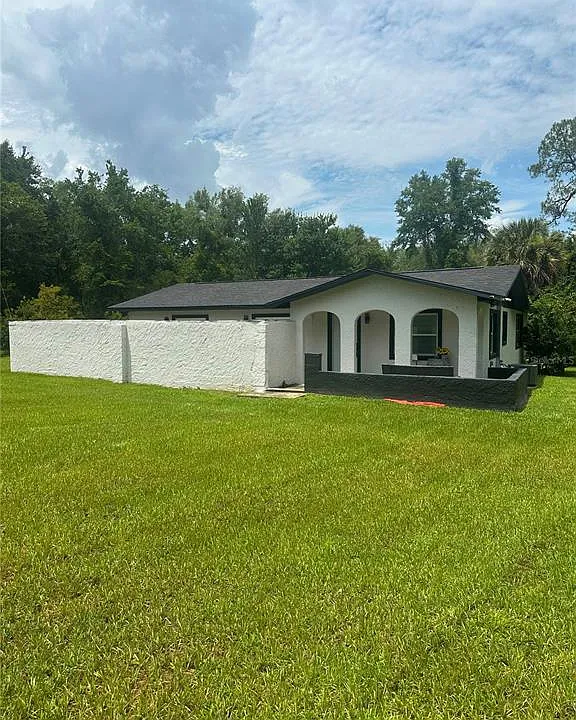 7251 NE 227th Pl