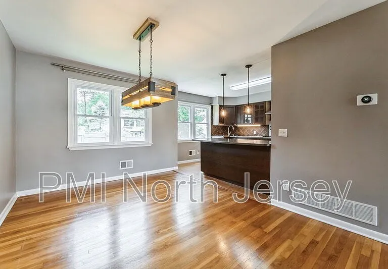 150 Pleasant Ave — Photo 6