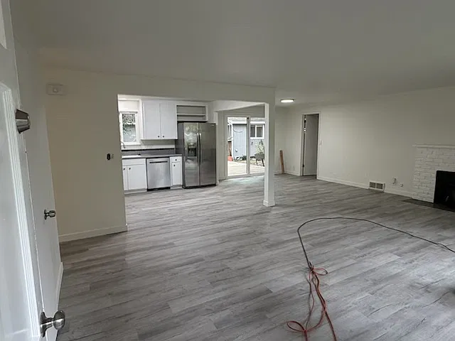 3 bed, 1.5 bath, 1250 sqft, $3,600 — Photo 2