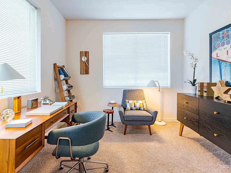 Ecco Apartments — Photo 11
