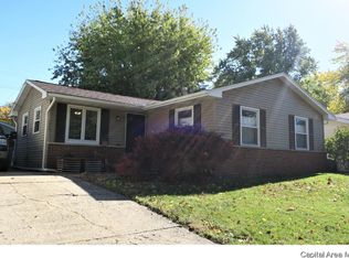 1308 Valley Dr, Springfield, IL 62702