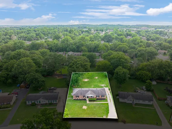 117 Stillhouse Rd, Hendersonville, TN 37075