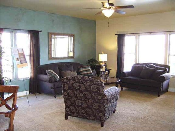 OPen floorplan with lots of windows in great-room