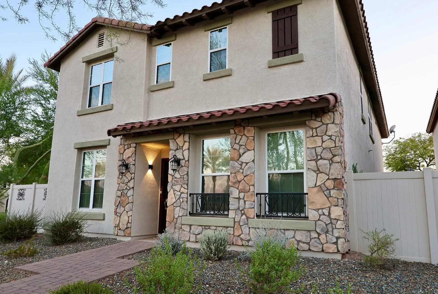 4 bed, 2.5 bath, 2622 sqft, $2,650 — Photo 2