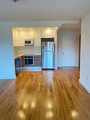 2nd image of 3135 31st St Unit 306