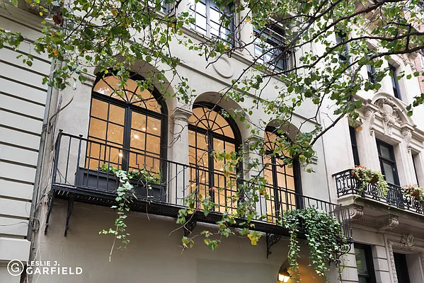 Sold by Leslie J. Garfield | media 3