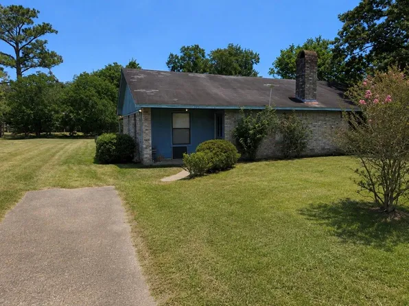 707 Willow Ave, Cleveland, TX 77327