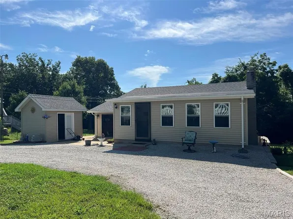 13218 State Rd E, De Soto, MO 63020