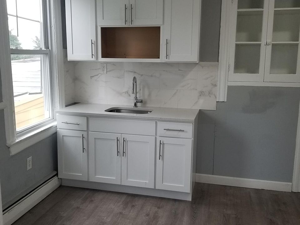 1st image of 222 Williams St #4