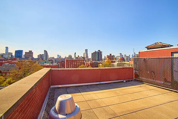 Rented by REAL New York | media 17