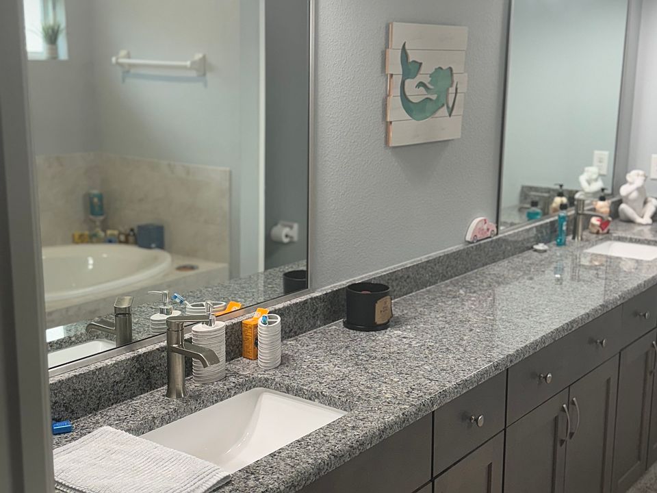 2nd image of 3074 Silvermines Ave