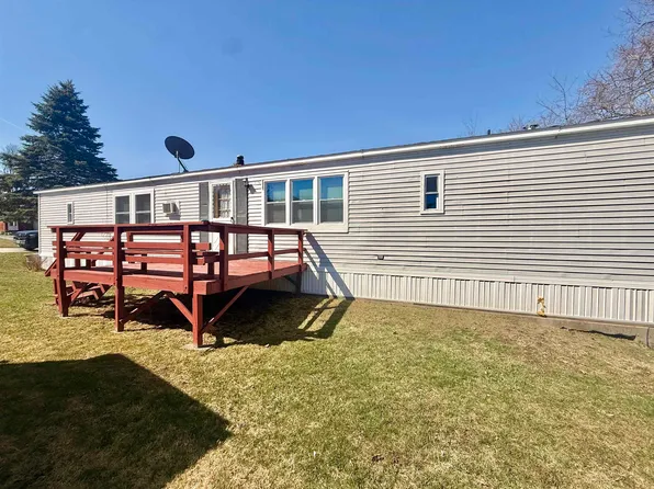 9 Billings Mobile Manor, Rutland City, VT 05701