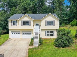 1037 Rolling Ridge Ln, Auburn, GA 30011