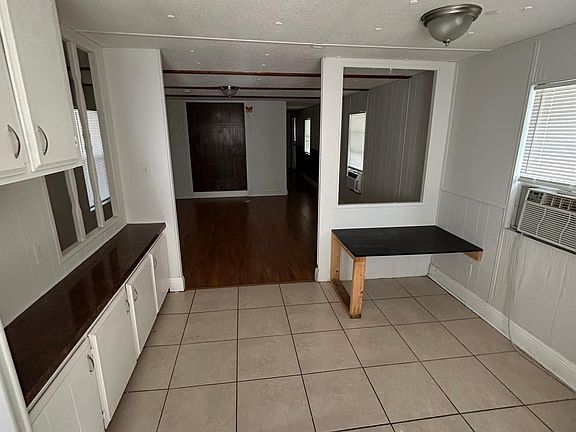 2nd image of 435 NW 135th Way