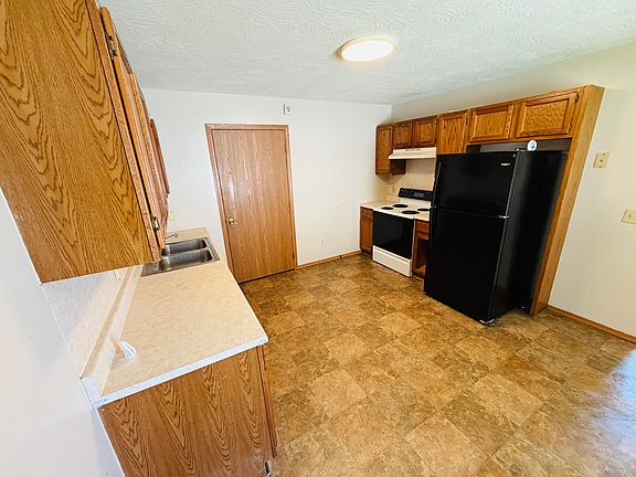 3rd image of 1432 N Prospect Avenue #A & B