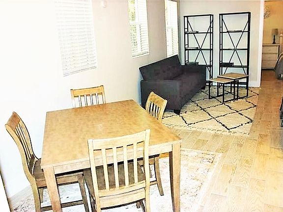 4th image of 1008 Jefferson Ave APT 0103