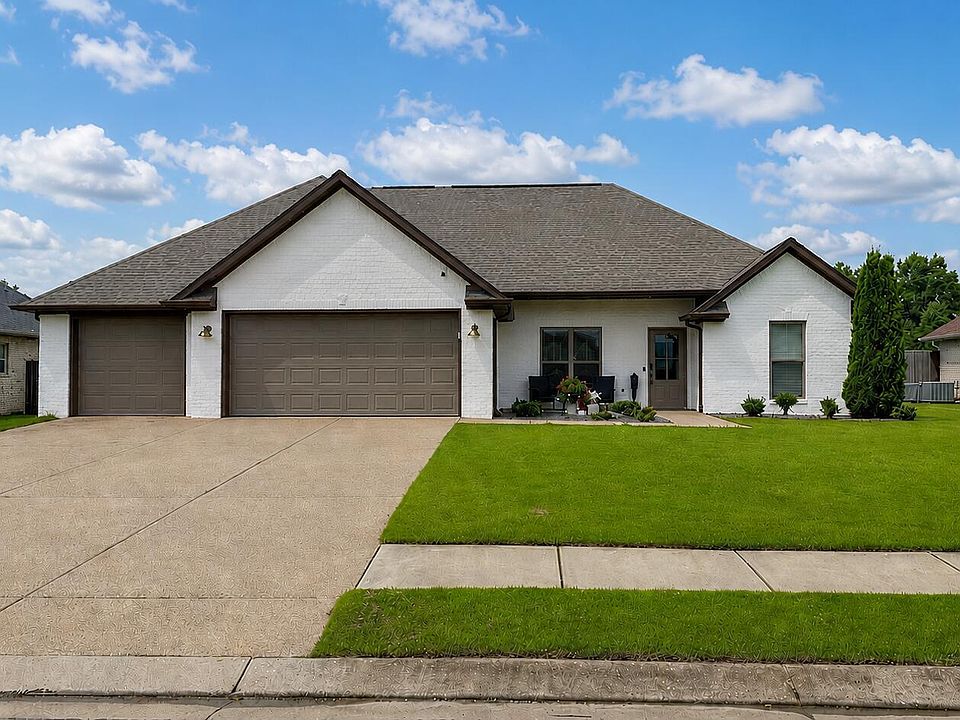 1st image of 421 Strawberry Ridge Dr
