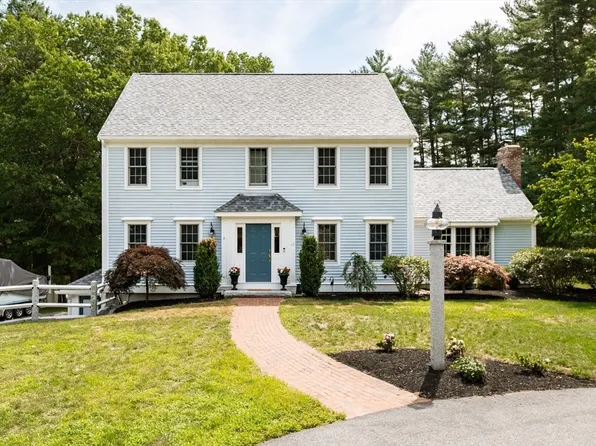 17 Gardner Rd, Duxbury, MA 02332