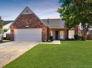 10638 E 114th Pl S, Bixby, OK 74008