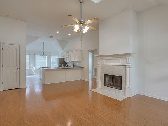 3rd image of 2532 Kilkenny Ct