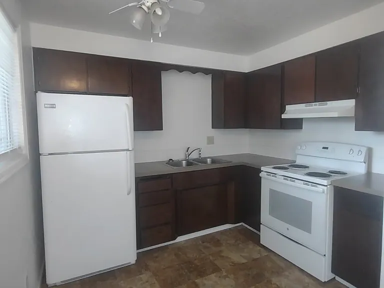 119 E Borah Ave — Photo 3