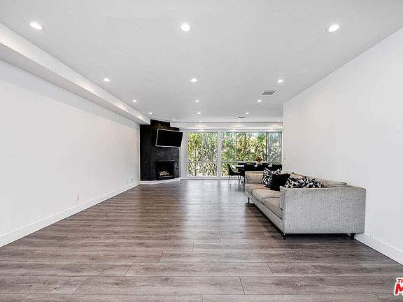 3rd image of 441 N Oakhurst Dr APT 304