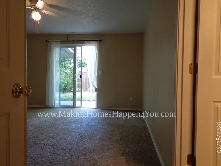 260 SW Oregon Trail Dr — Photo 40
