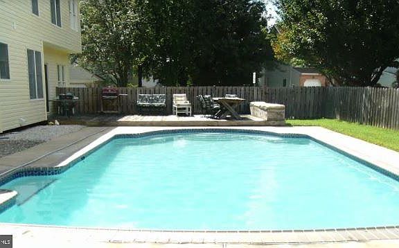 5th image of 1220 Marston Ct
