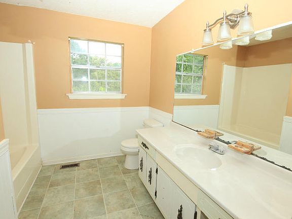 5th image of 6942 Barter Dr #103