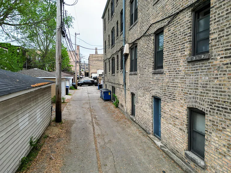 6439 N Hamilton Ave — Photo 23
