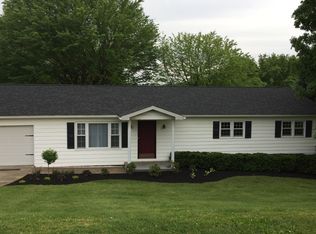 101 Martha Dr, Saint Clairsville, OH 43950