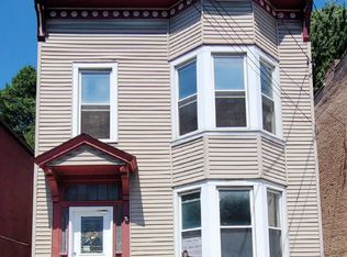 202 Hill St, Troy, NY 12180