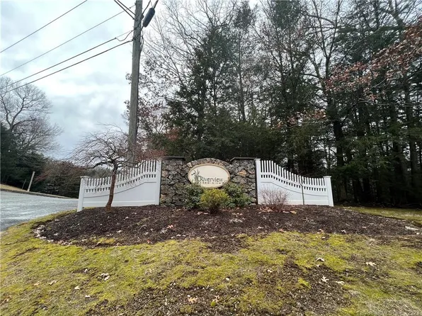 35 Copper Creek Circle #35, Newtown, CT 06470