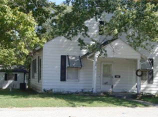 300 N 7th St, Clinton, MO 64735
