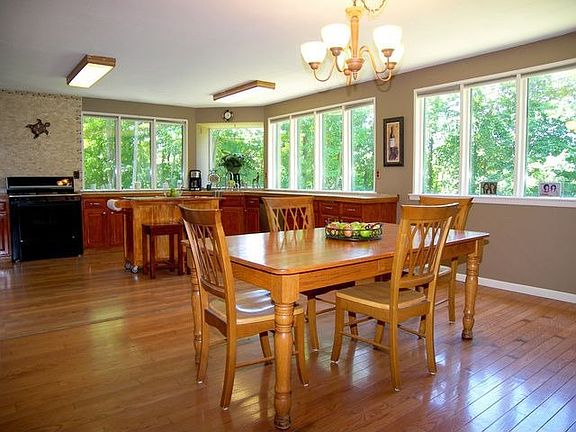 2nd image of 13 Westview Ave