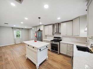 13373 Southshore Dr, Conroe, TX 77304