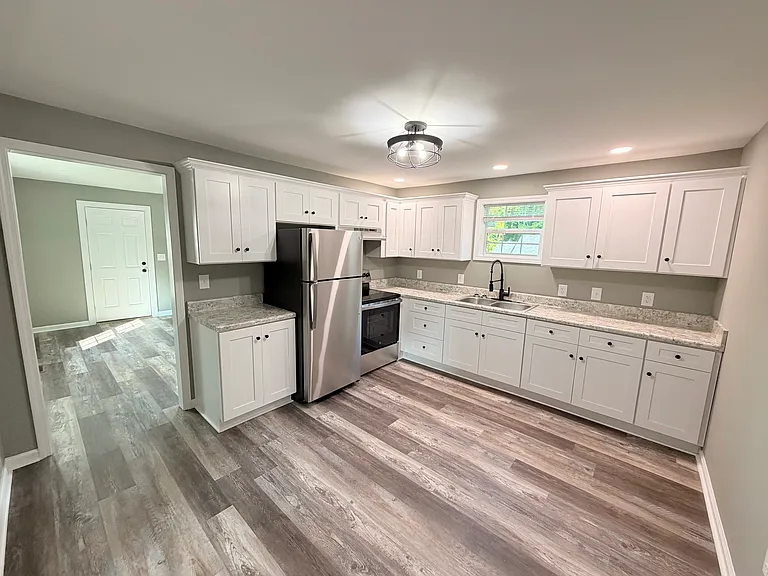 212 Murphy Ln — Photo 8