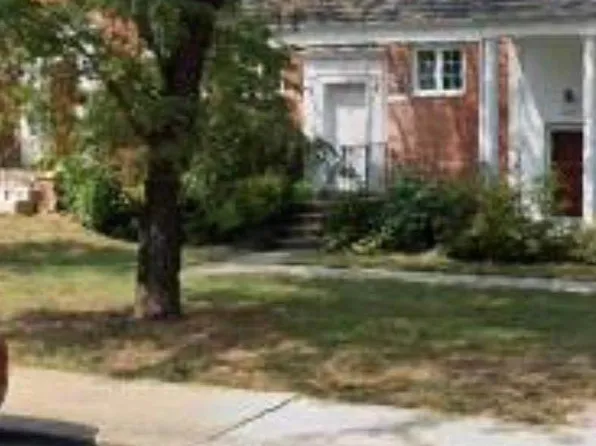 3258 Valley Dr, Alexandria, VA 22302
