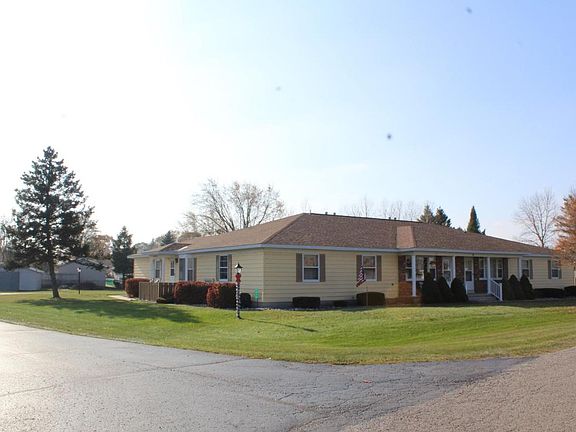 2nd image of 137 Canterbury Ln