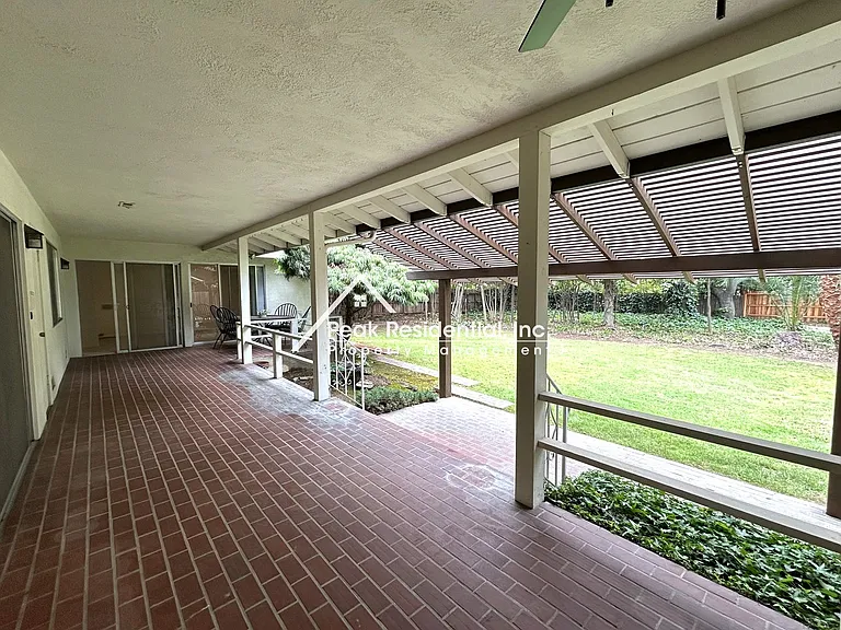 3107 Clairidge Way — Photo 32