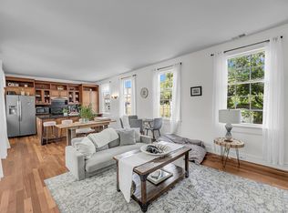 4 Bogard St, Charleston, SC 29403