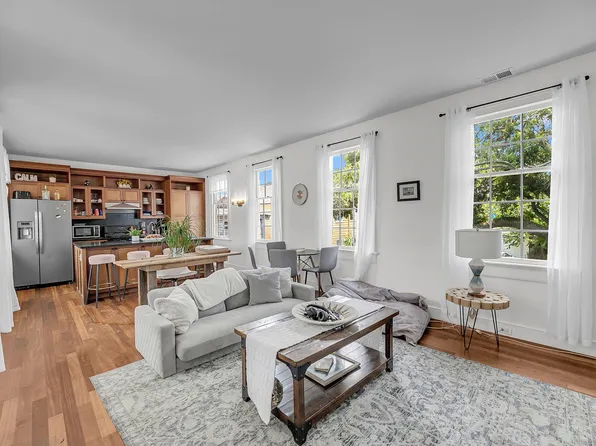 4 Bogard St, Charleston, SC 29403