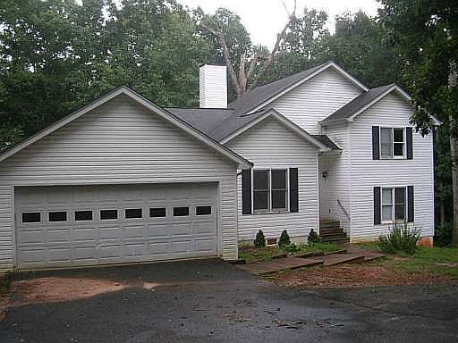 2nd image of 4480 Hidden Oaks Dr