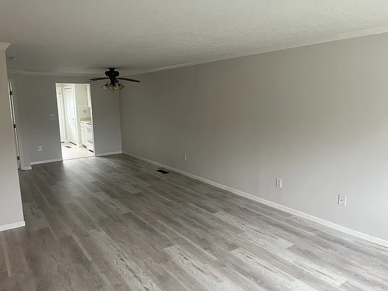 1644 Sierra Ave — Photo 2