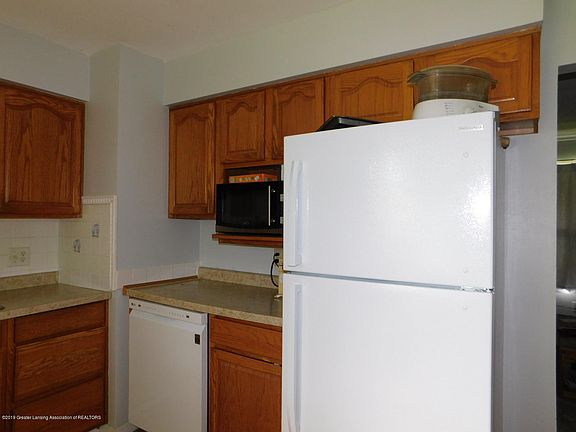 3rd image of 1014 Eugenia Dr