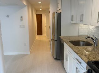 3088 41st St APT 1, Astoria, NY 11103