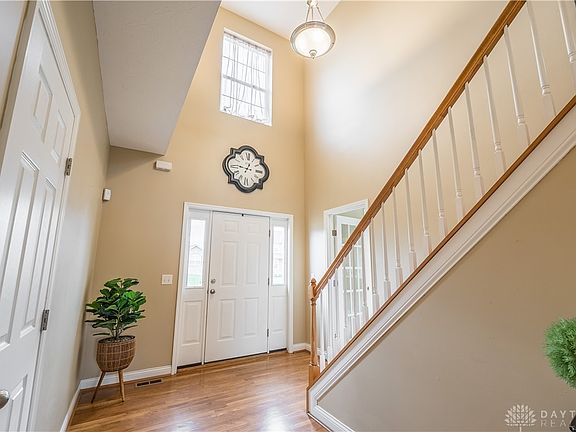 2nd image of 1463 Eagle Mountain Dr