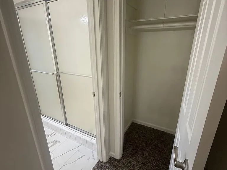 206 Cambridge Rd — Photo 16