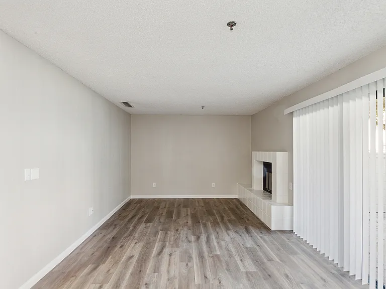 ReNew on Summerfield — Photo 8
