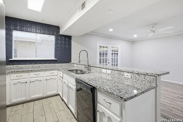 6106 Vance Jackson Rd #15 — Photo 12